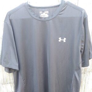 Under Armour Short Sleeve Men - Fitted - XL